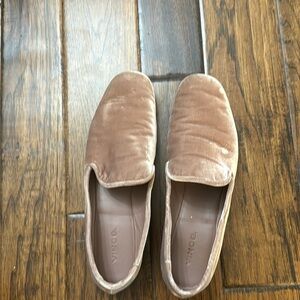 Crushed velvet rose loafers